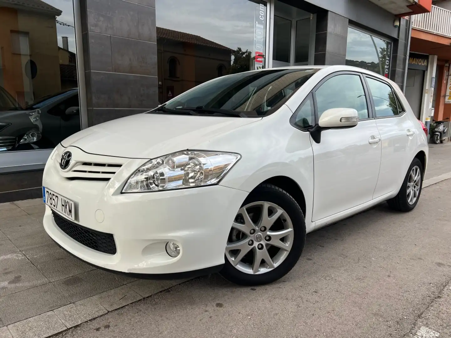 Toyota Auris 130 Active Blanco - 1
