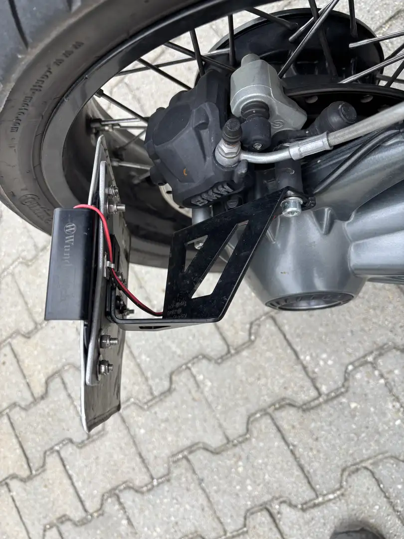 BMW R nineT Silber - 1