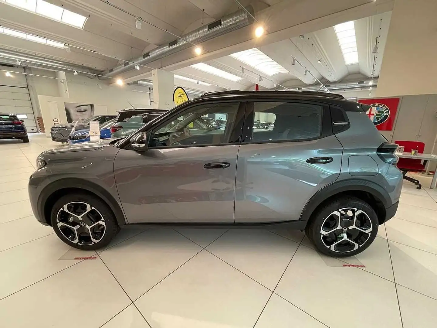 Citroen C3 PureTech 100 S&S Plus Grigio - 2