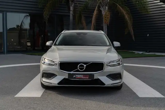 Volvo V60 view 2