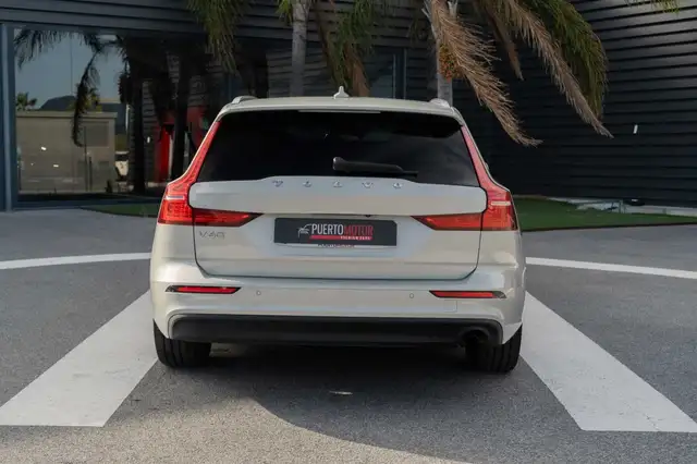 Volvo V60 view 5
