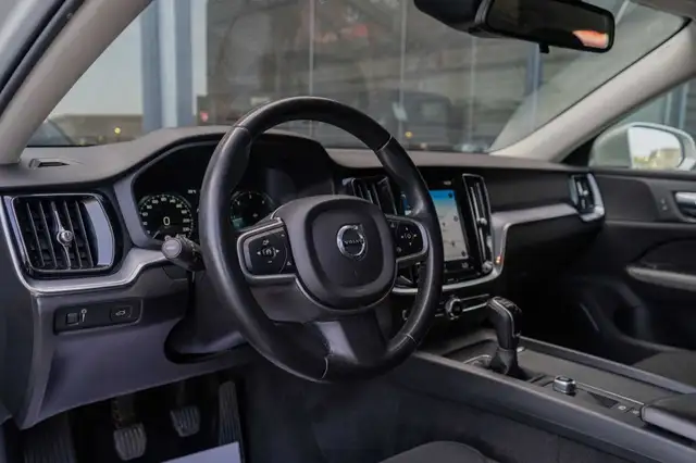 Volvo V60 view 14