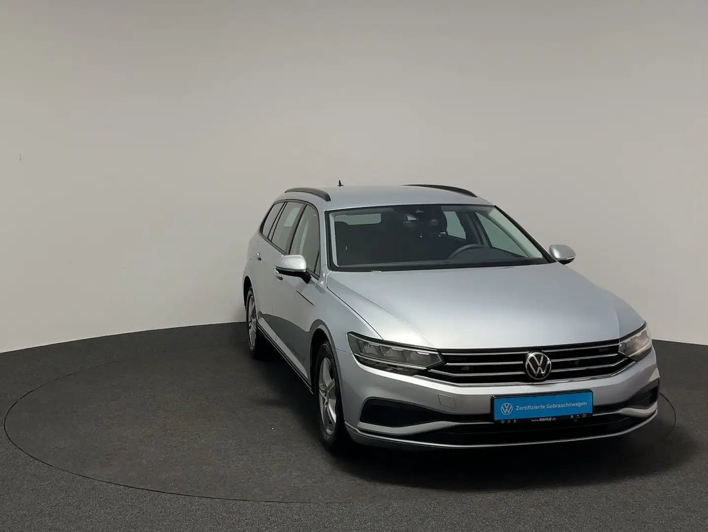 Volkswagen Passat Variant Conceptline 2.0TDI Klima Navi LED Silber - 2