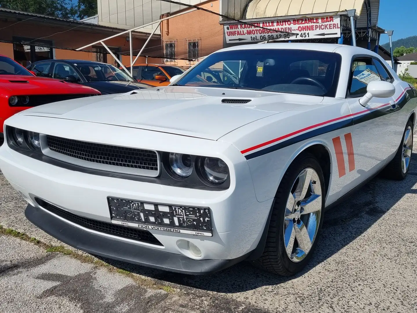 Dodge Challenger 5.7  V8 Wit - 1