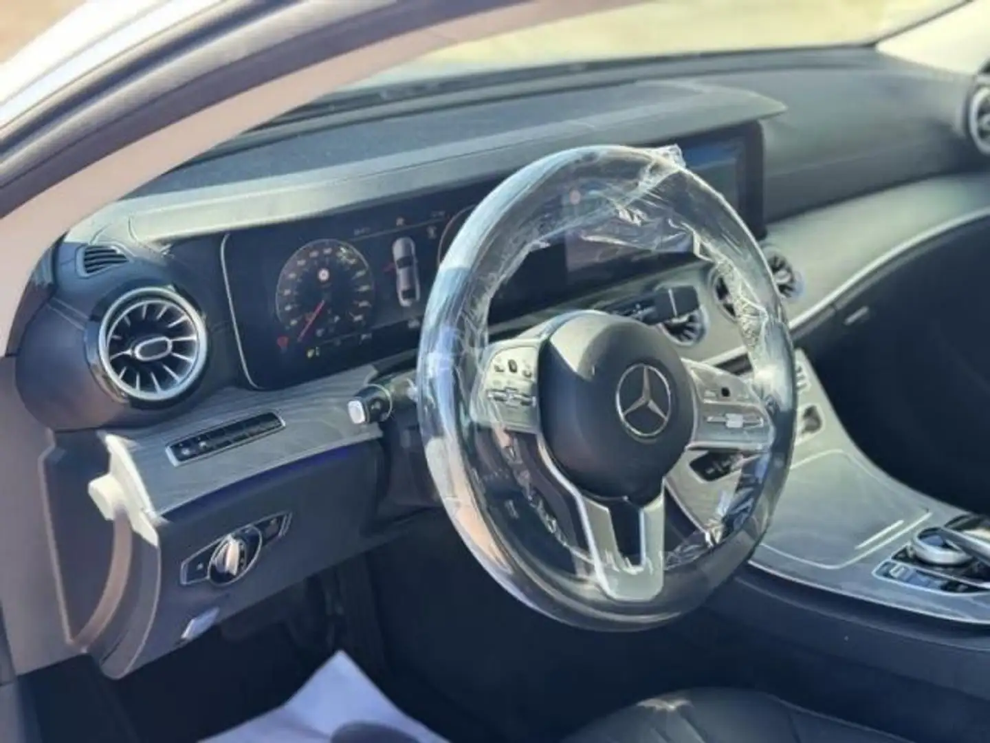 Mercedes-Benz CLS MERCEDES -  300d 4 Puertas Gris - 2