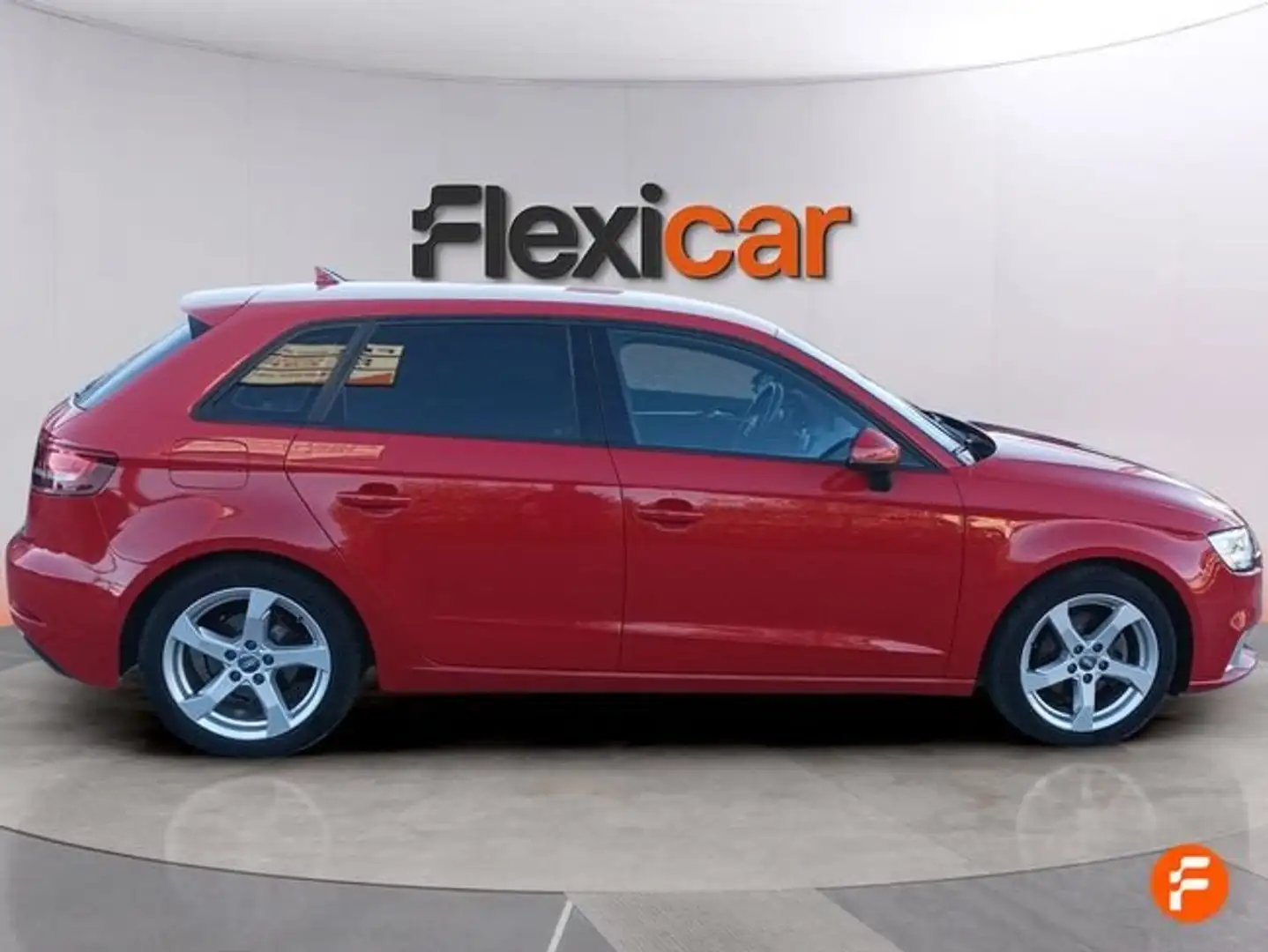 Audi A3 1.6 TDI S tronic Sportback Rojo - 2