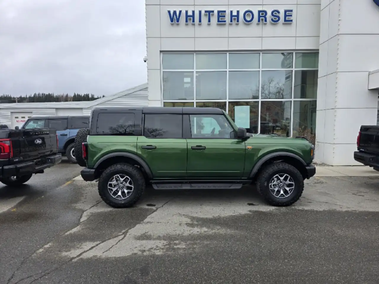 Ford Bronco снимка Ford Bronco