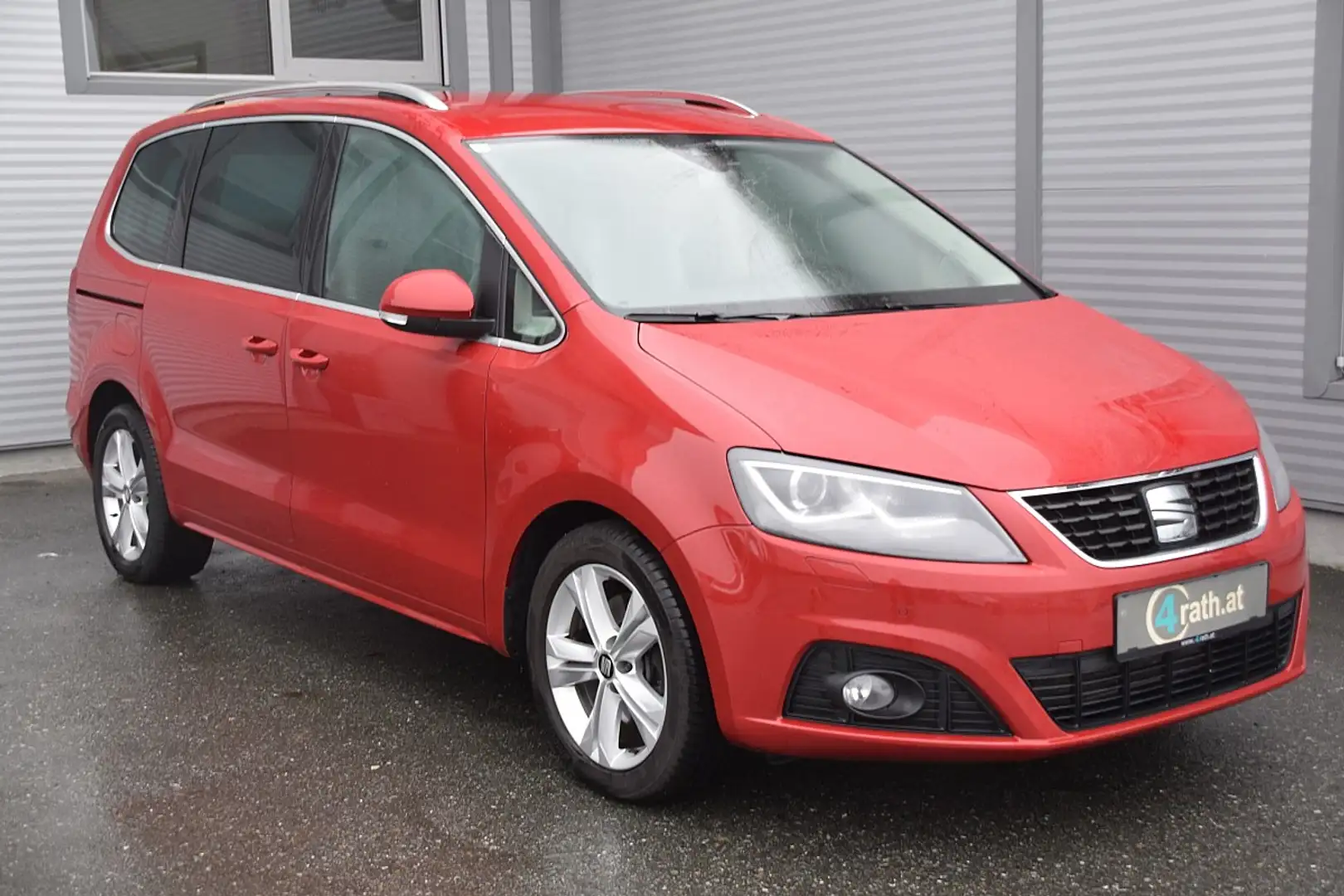 SEAT Alhambra Xcellence 2,0 TDI DSG 4WD AHK/XENON/NAVI/RFK Rot - 2