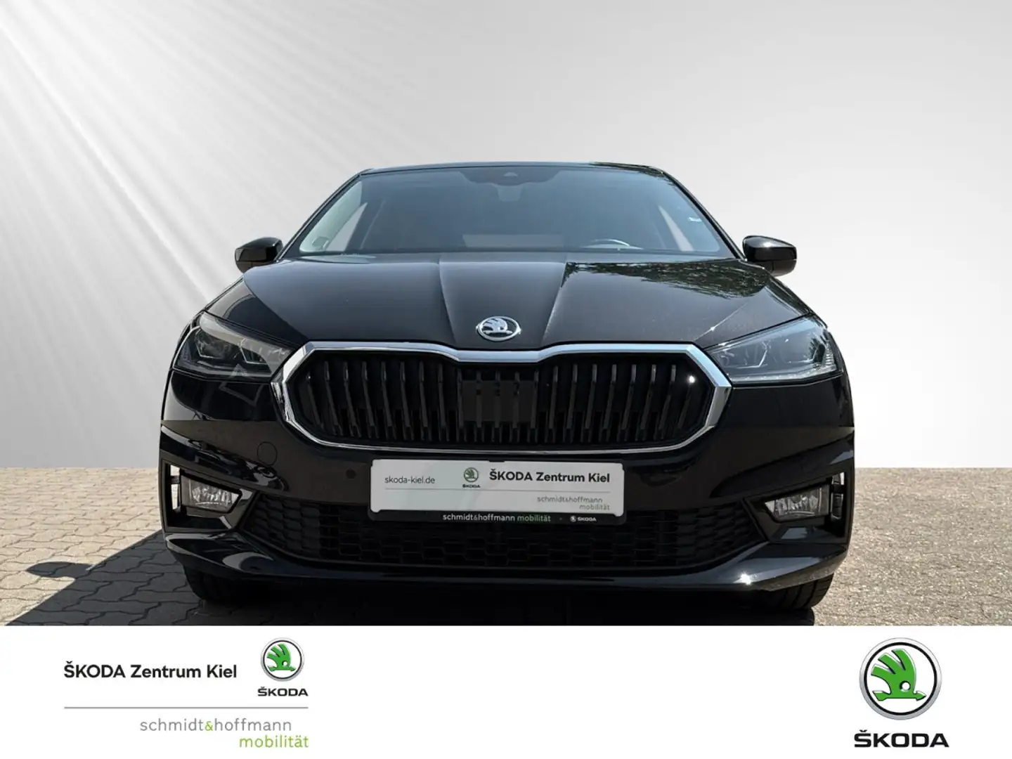 Skoda Fabia 1.0 TSI Style OPF (EURO 6d) Klima Navi Schwarz - 2