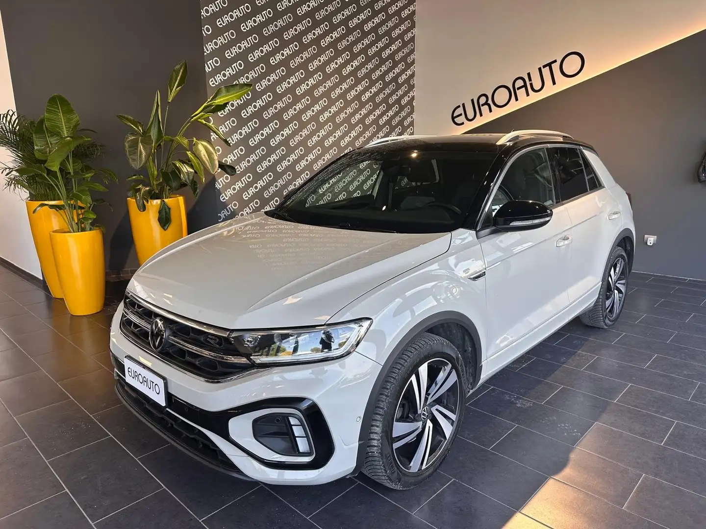 Volkswagen T-Roc T-Roc 2.0 tdi R-Line 150cv dsg #CONTO VENDITA# Beige - 1