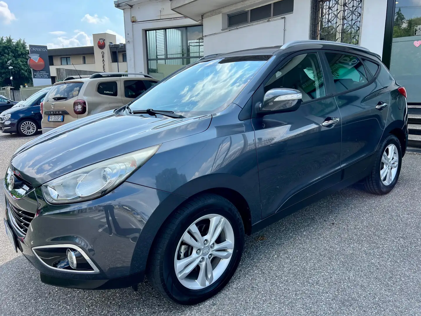 Hyundai iX35 ix35 2.0 crdi Comfort 2wd Gris - 1