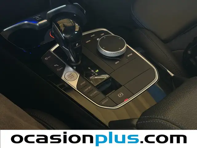 BMW 1 Series view 5