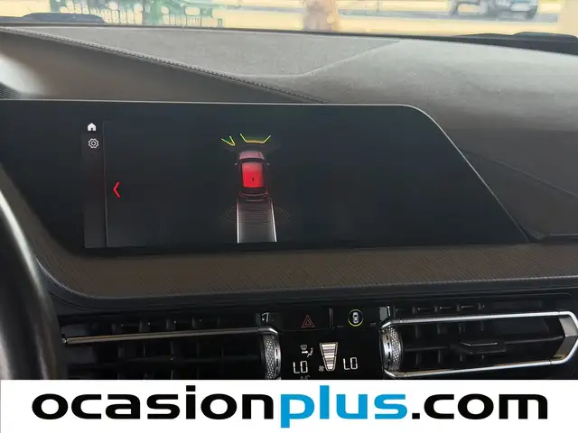 BMW 1 Series view 9