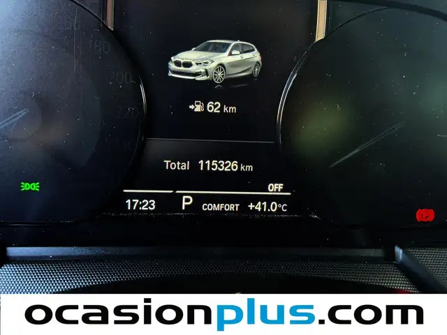 BMW 1 Series view 10