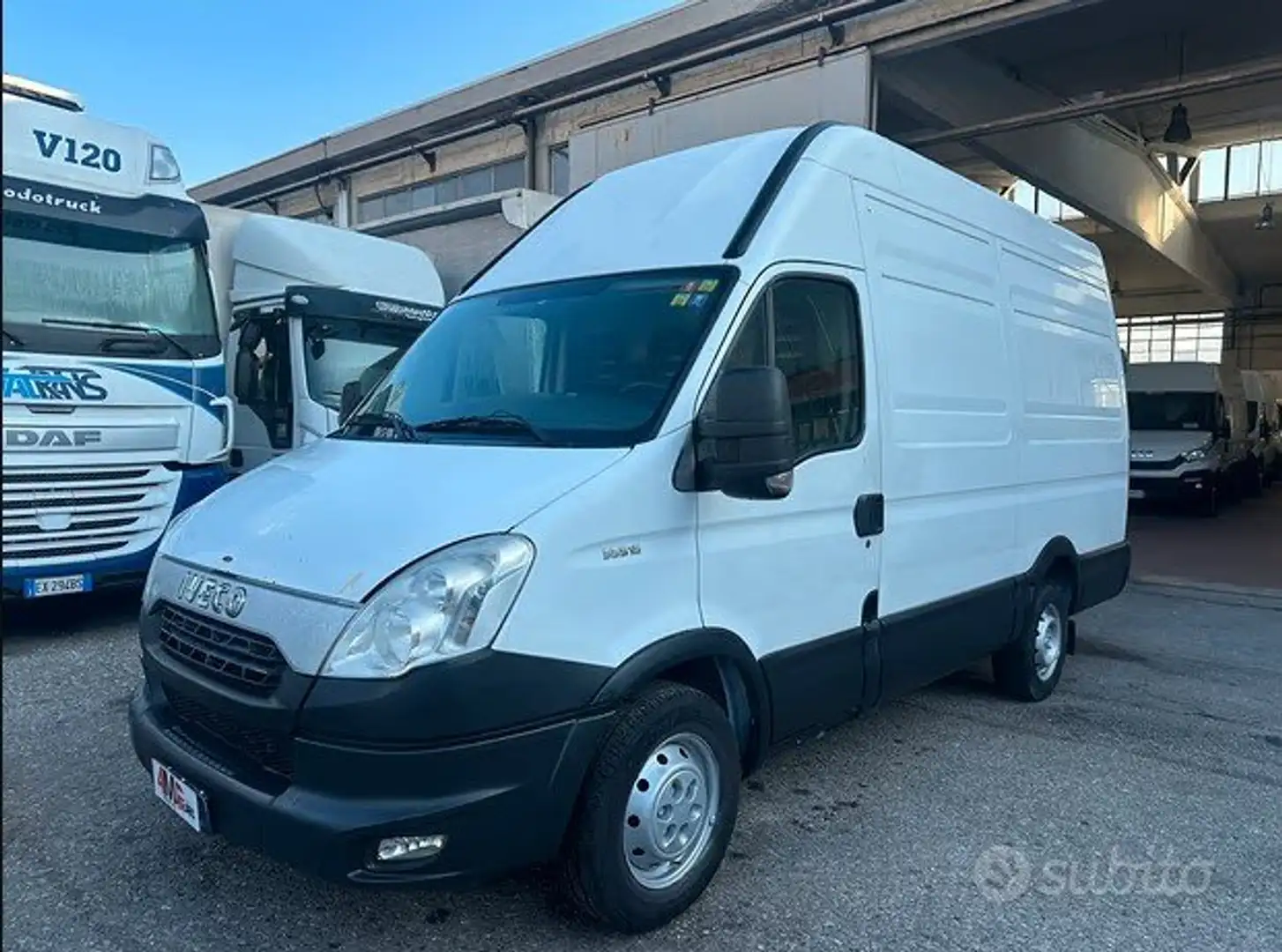 Iveco Daily 35s15 passo lungo Blanc - 1