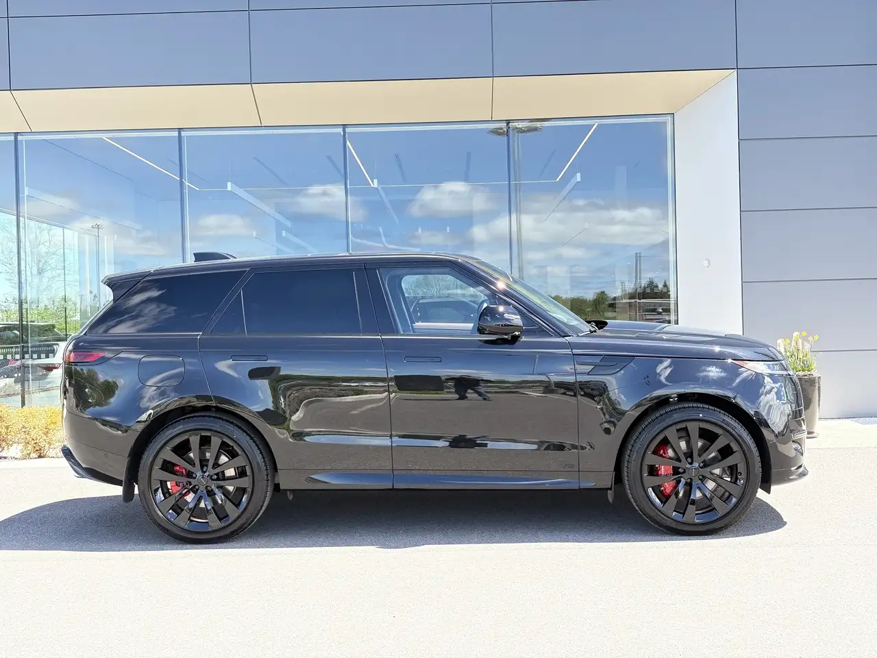 Land Rover Range Rover Sport снимка Land Rover Range Rover Sport