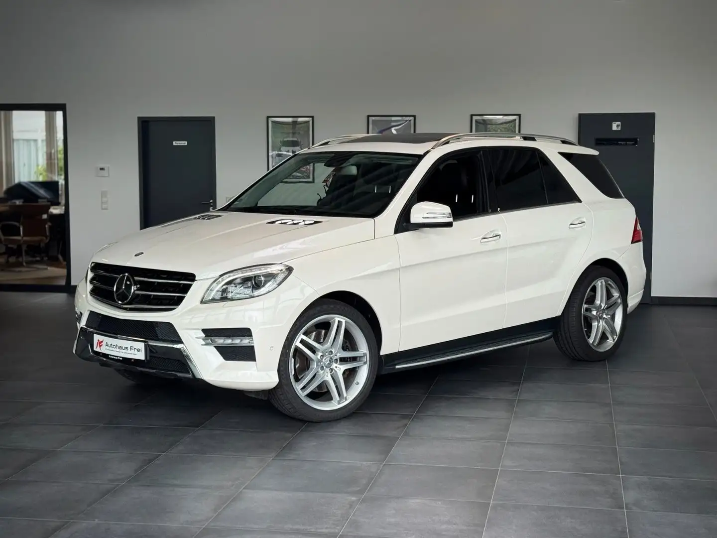 Mercedes-Benz ML 500 AMG *TRAUM*Designo*Distronic+*Memory*AHK* Blanc - 1