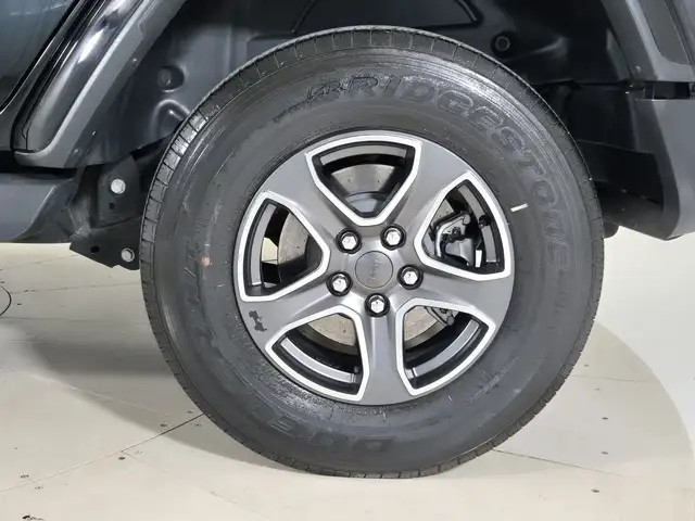 Jeep Wrangler view 14