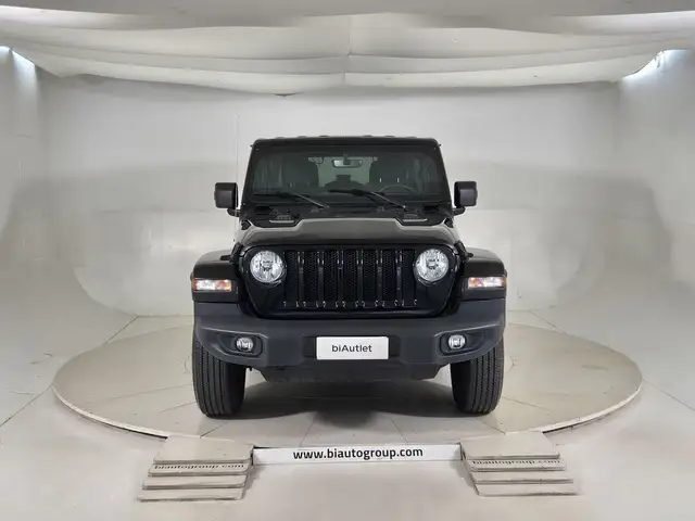 Jeep Wrangler view 2