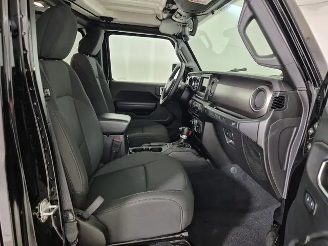 Jeep Wrangler view 10