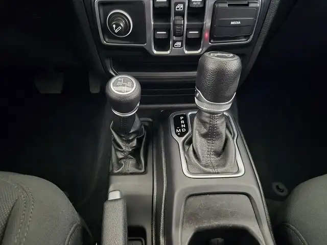 Jeep Wrangler view 11