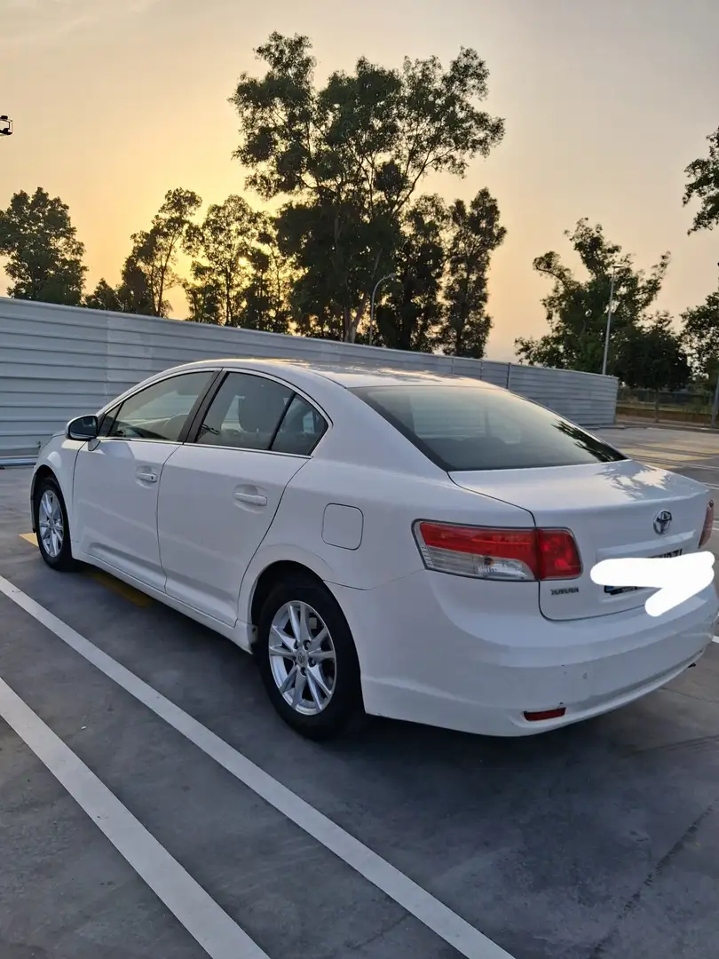 Toyota Avensis 2.0D-4D Active - 2
