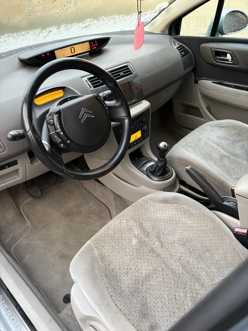 Citroen C4 1.6i 16V 110 - 2
