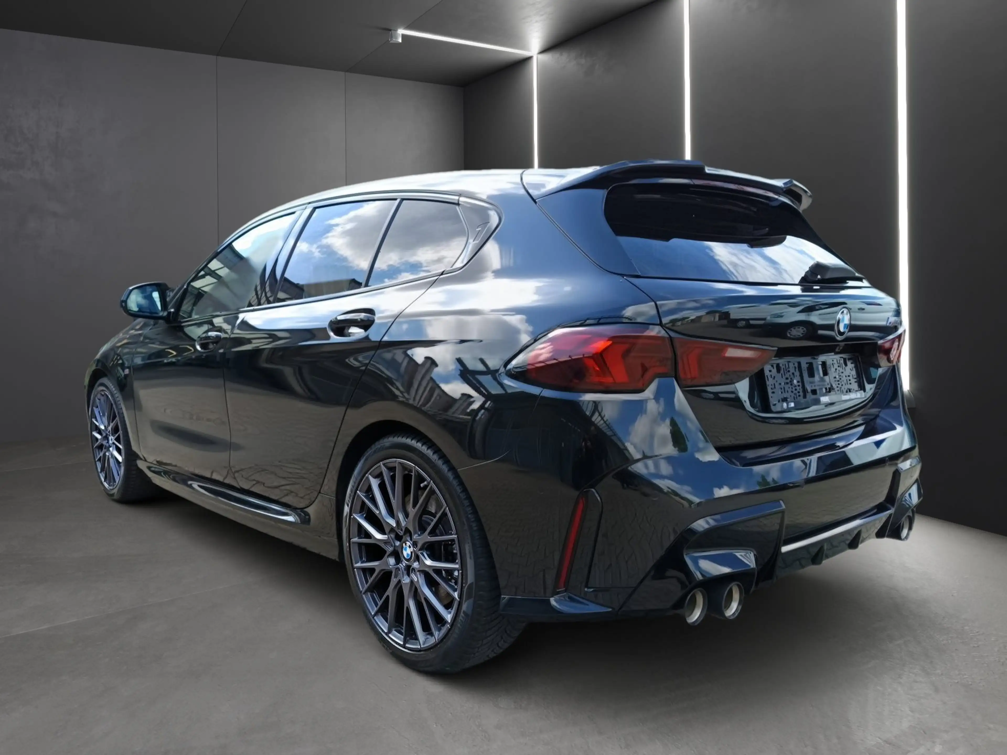 BMW 135 M135 xDrive M SPORT+ICONIC GLOW+HARMAN/KARDON+HEAD — photo 6