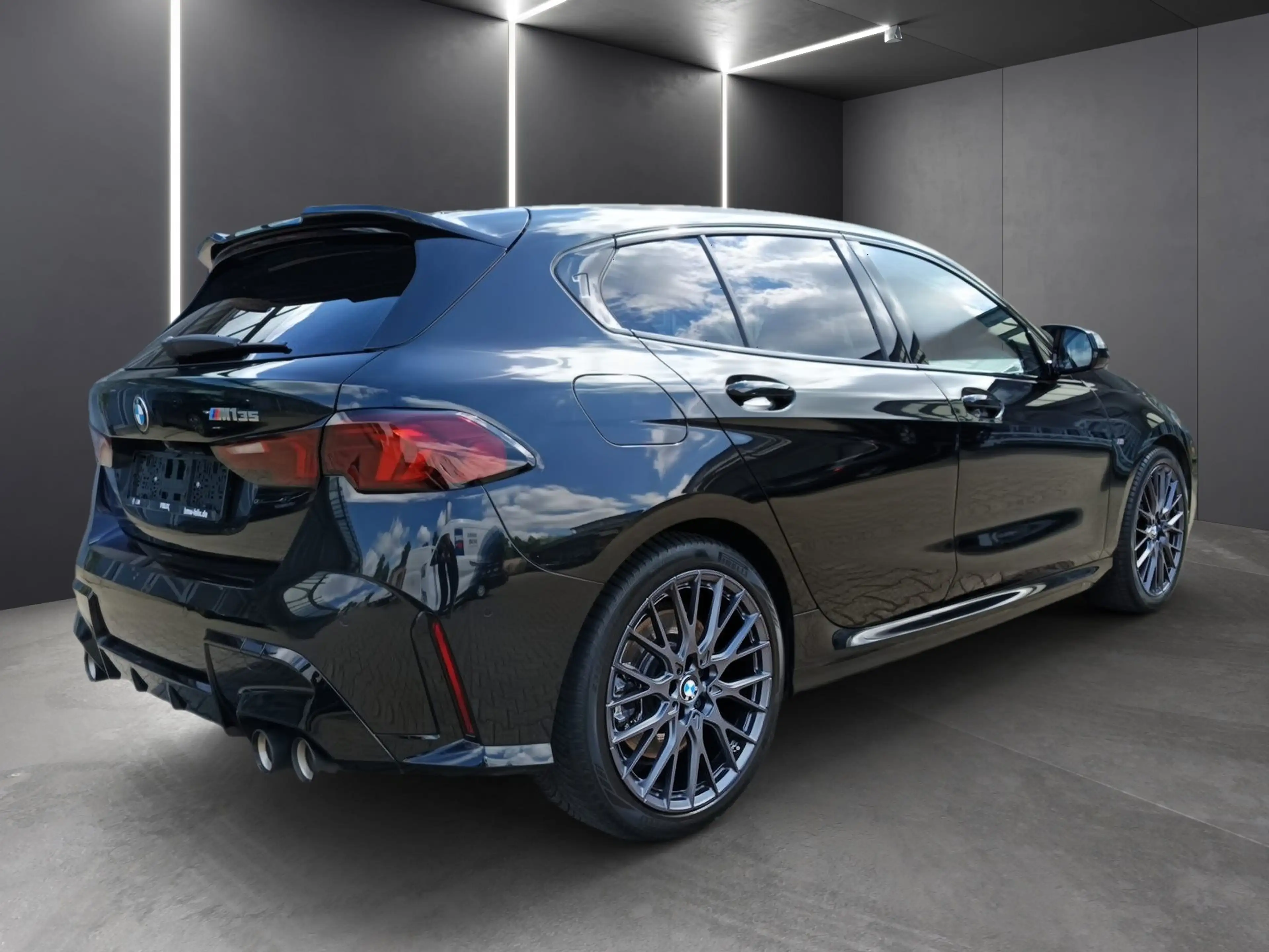 BMW 135 M135 xDrive M SPORT+ICONIC GLOW+HARMAN/KARDON+HEAD — photo 5