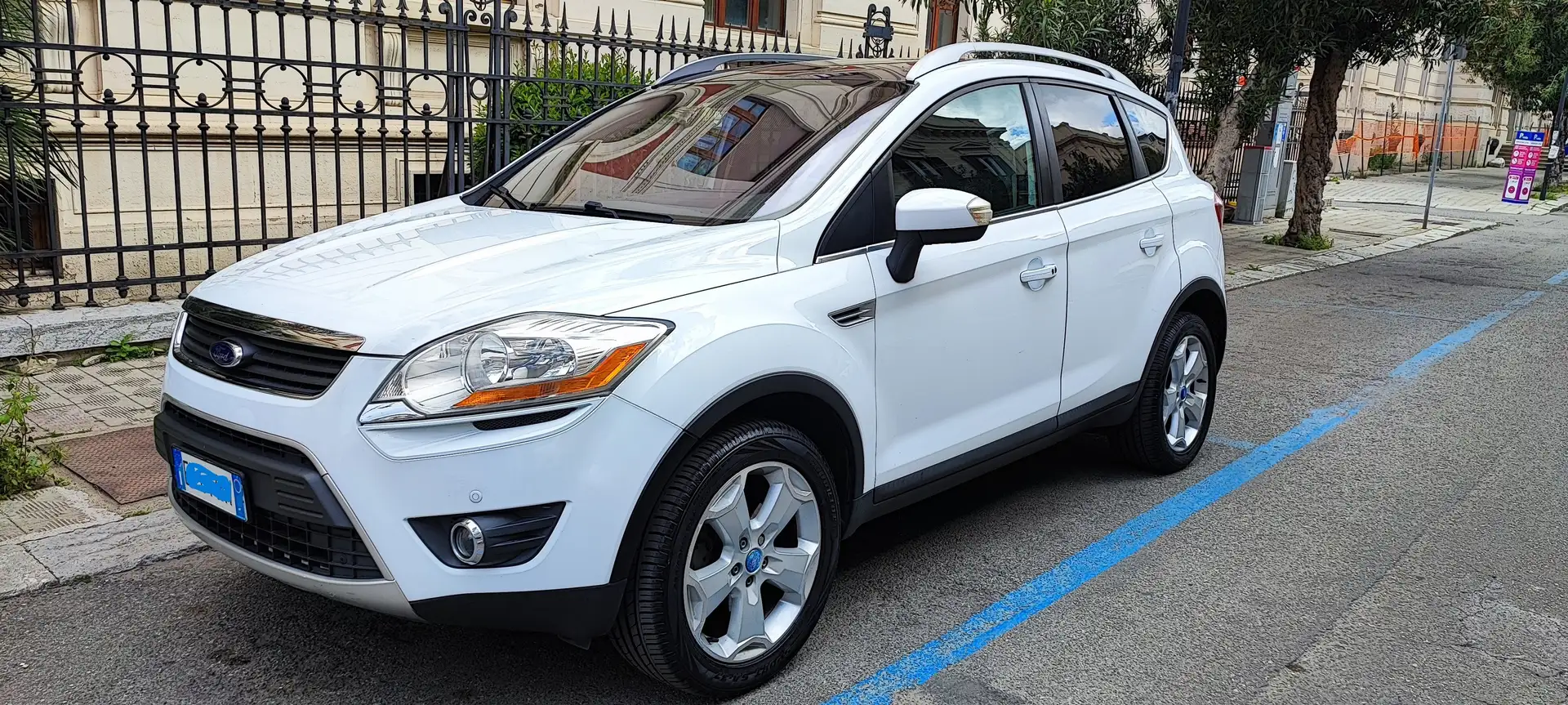 Ford Kuga Kuga I 2009 2.0 tdci Titanium 4wd 163cv Bianco - 1