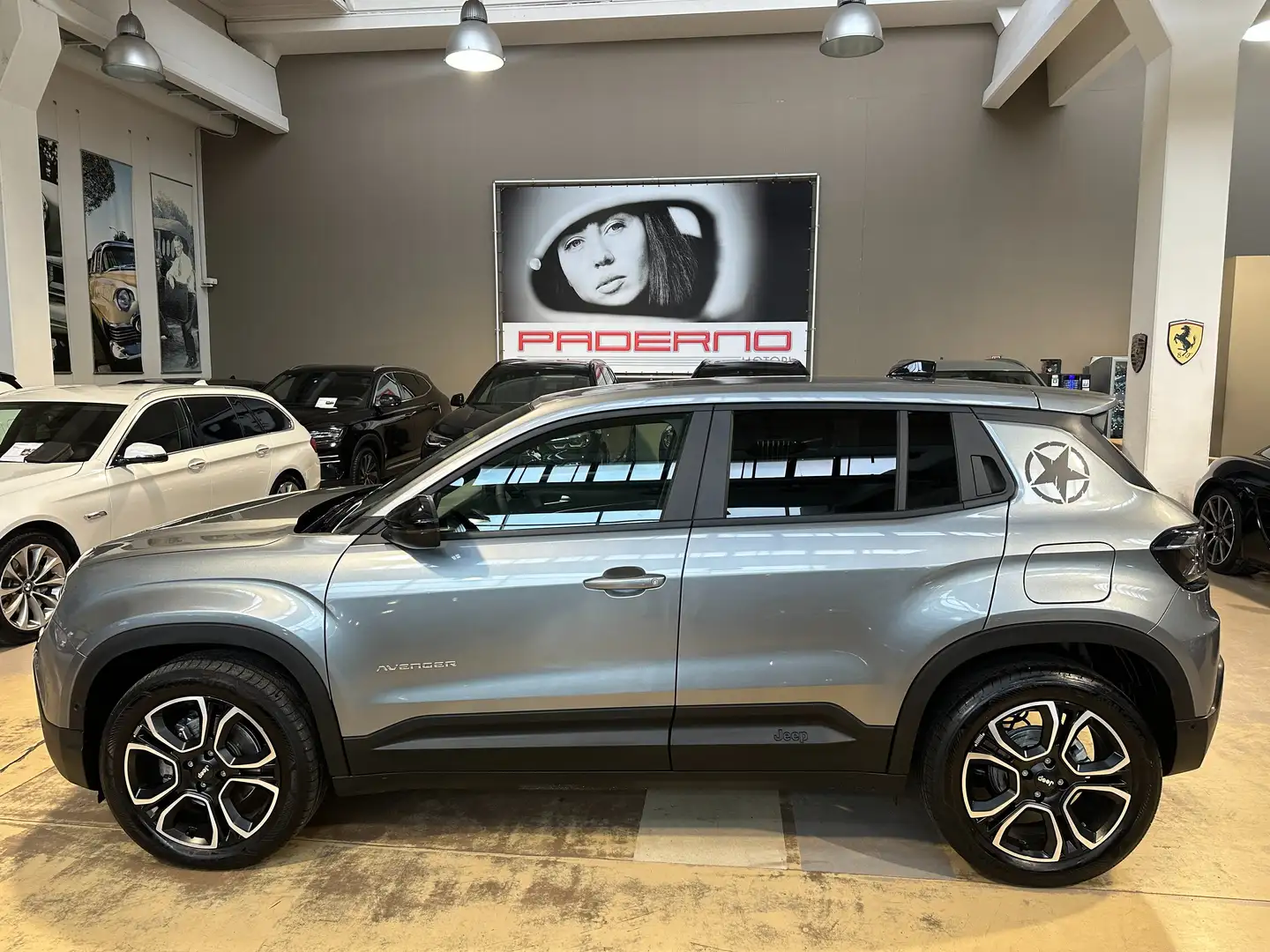 Jeep Avenger 1.2 turbo e-hybrid mhev Summit Auto - 18" - FULL Grey - 2