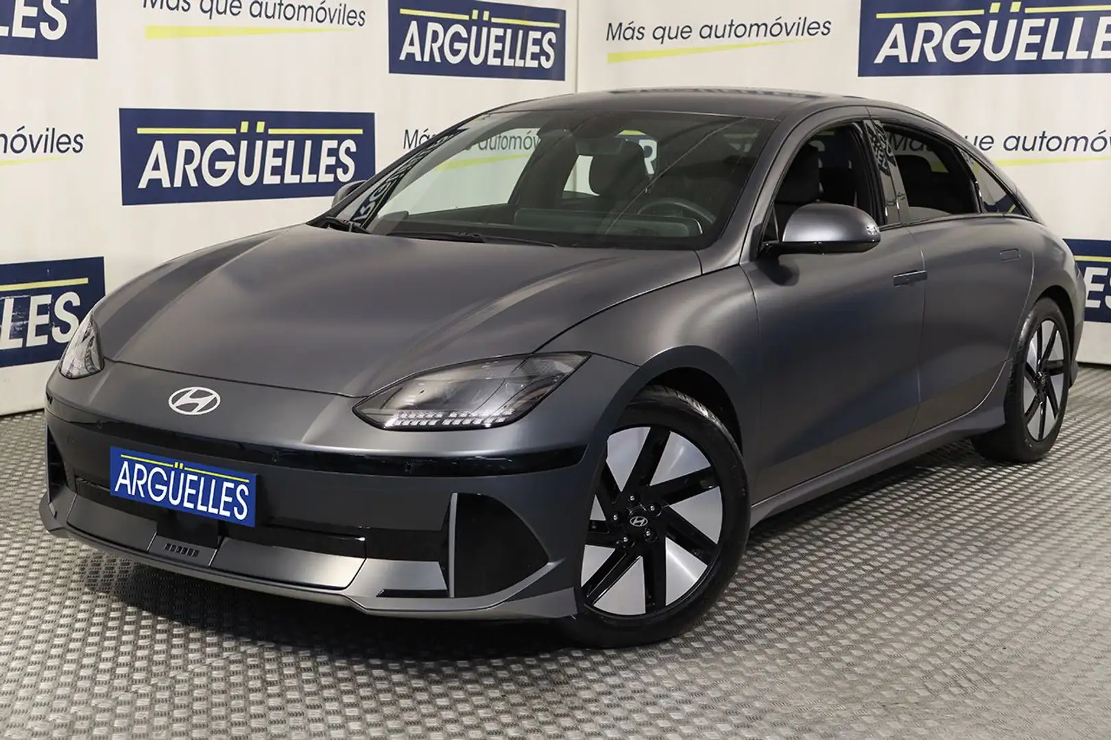 Hyundai IONIQ 6 168KW Star 228cv Gris - 1