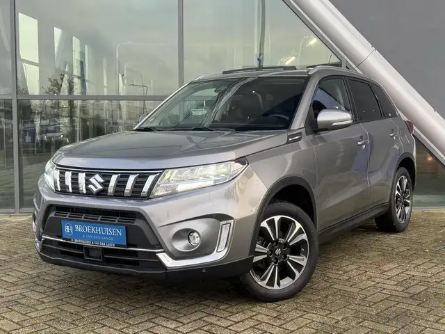 Suzuki Vitara 1.5 Hybrid Style Automaat / Panoramdak / Trekhaak