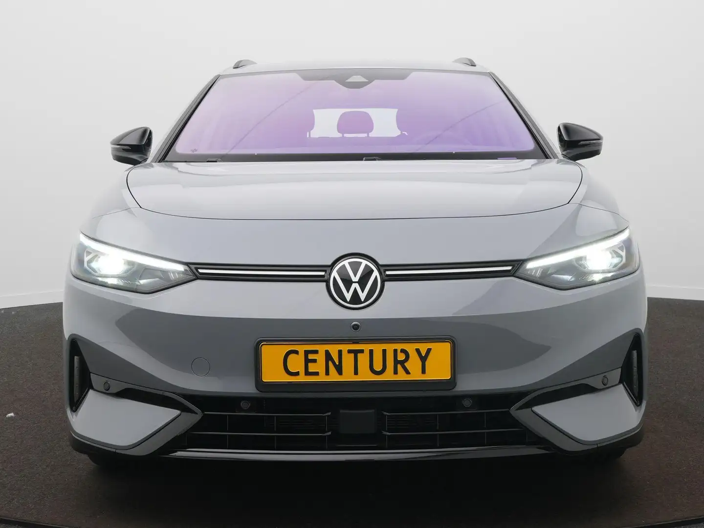 Volkswagen ID.7 Tourer Pro 77 kWh accu. 210 kW / 286 pk Variant El Šedá - 2