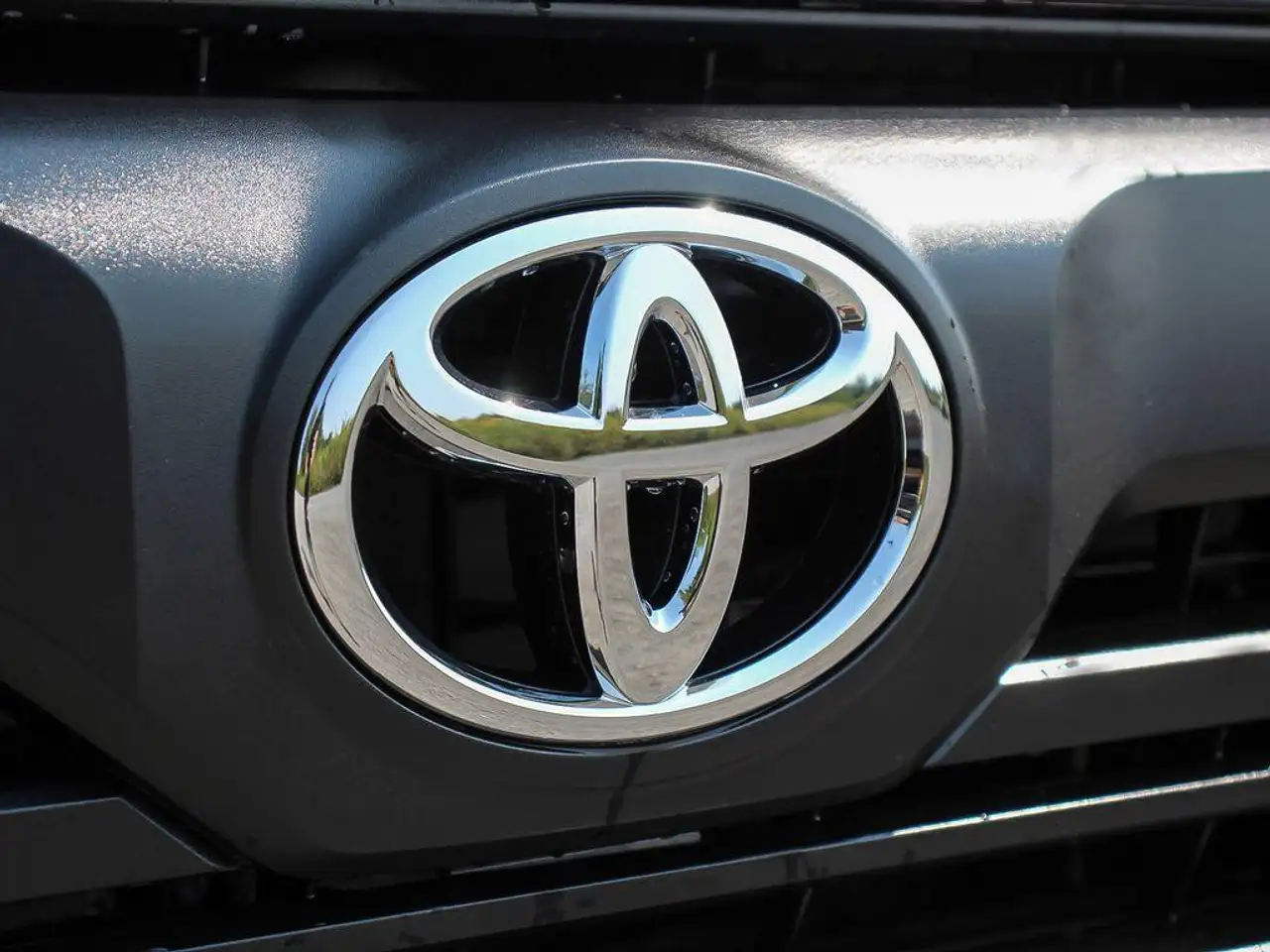 Toyota Tundra снимка Toyota Tundra