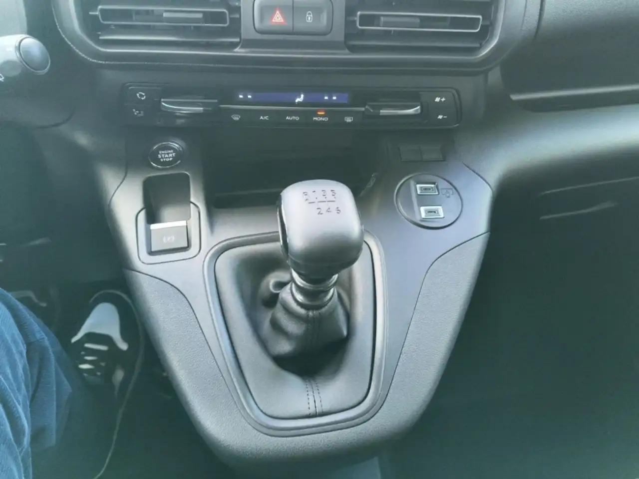 Opel Combo Life 1.5D LED+KLIMA+PDC+CARPLAY 25