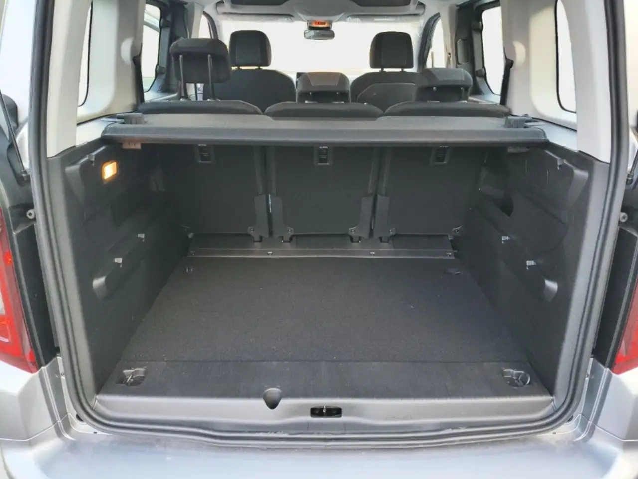 Opel Combo Life 1.5D LED+KLIMA+PDC+CARPLAY 13
