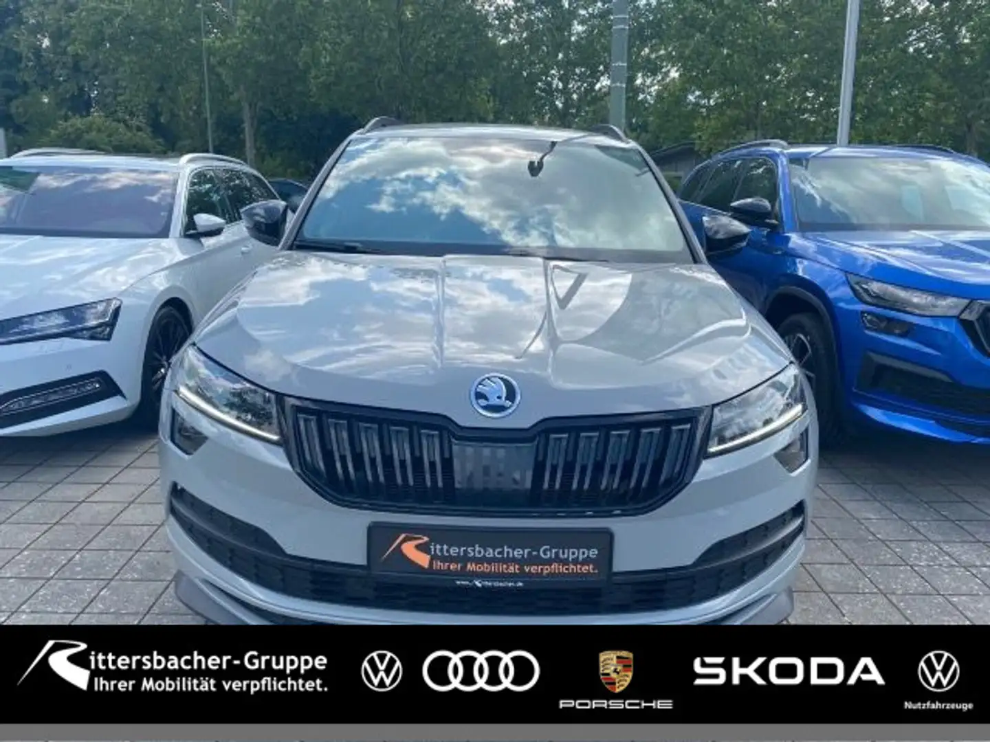 Skoda Karoq 1.5 TSI DSG Sportline AHK beheizb. WSS Kam Grau - 1