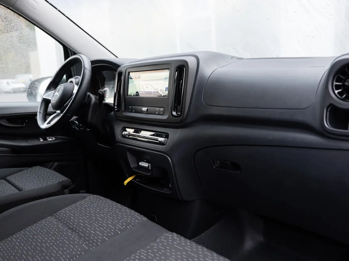 Mercedes-Benz Vito 119 Tourer/PRO/MOPF/Navi/MBUX/Totw/SHZ Grau - 2