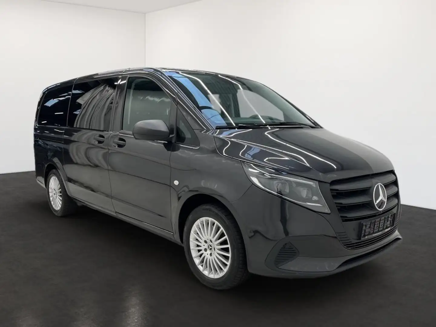 Mercedes-Benz Vito 119 Tourer/PRO/MOPF/Navi/MBUX/Totw/SHZ Grau - 2
