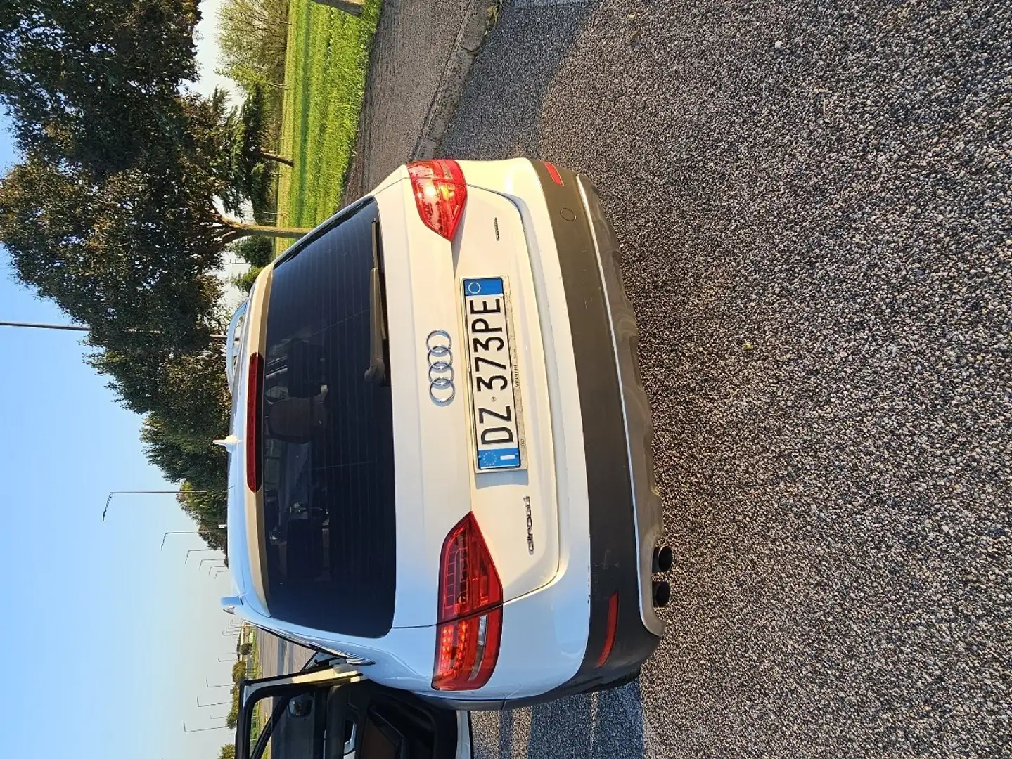 Audi A4 allroad quattro 2.0 TDI DPF - 2
