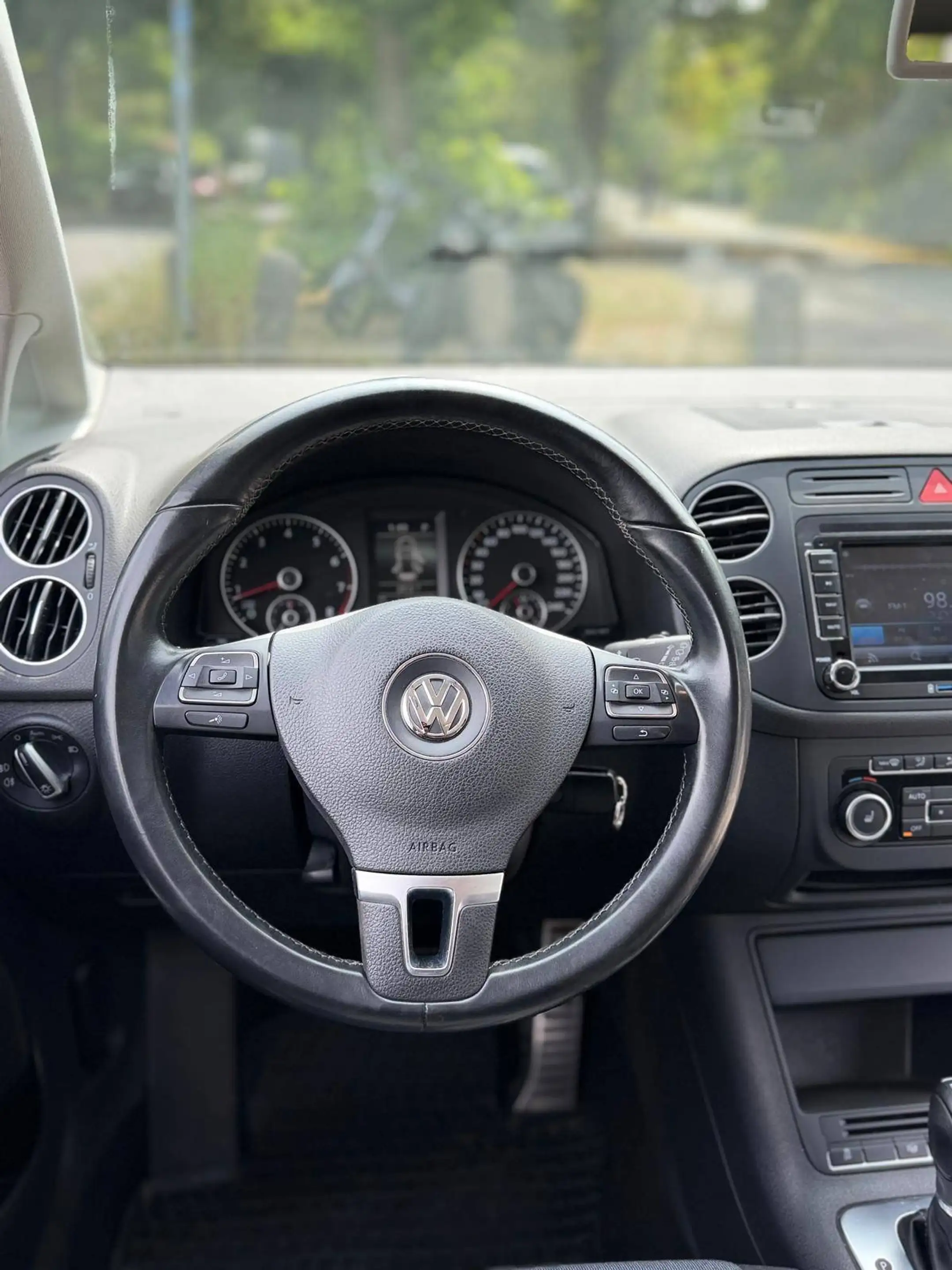Volkswagen Golf Plus Style — photo 11