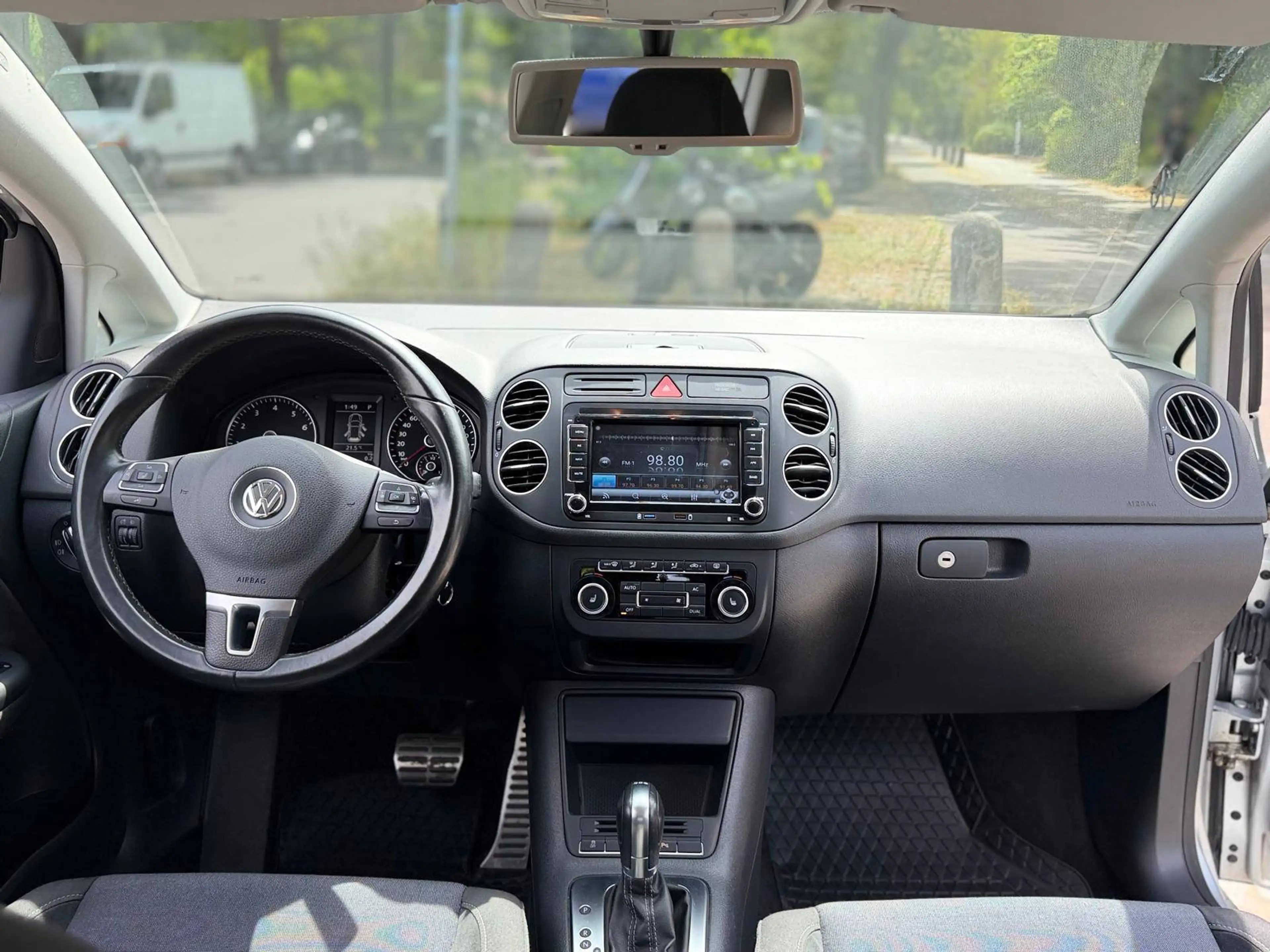 Volkswagen Golf Plus Style — photo 9