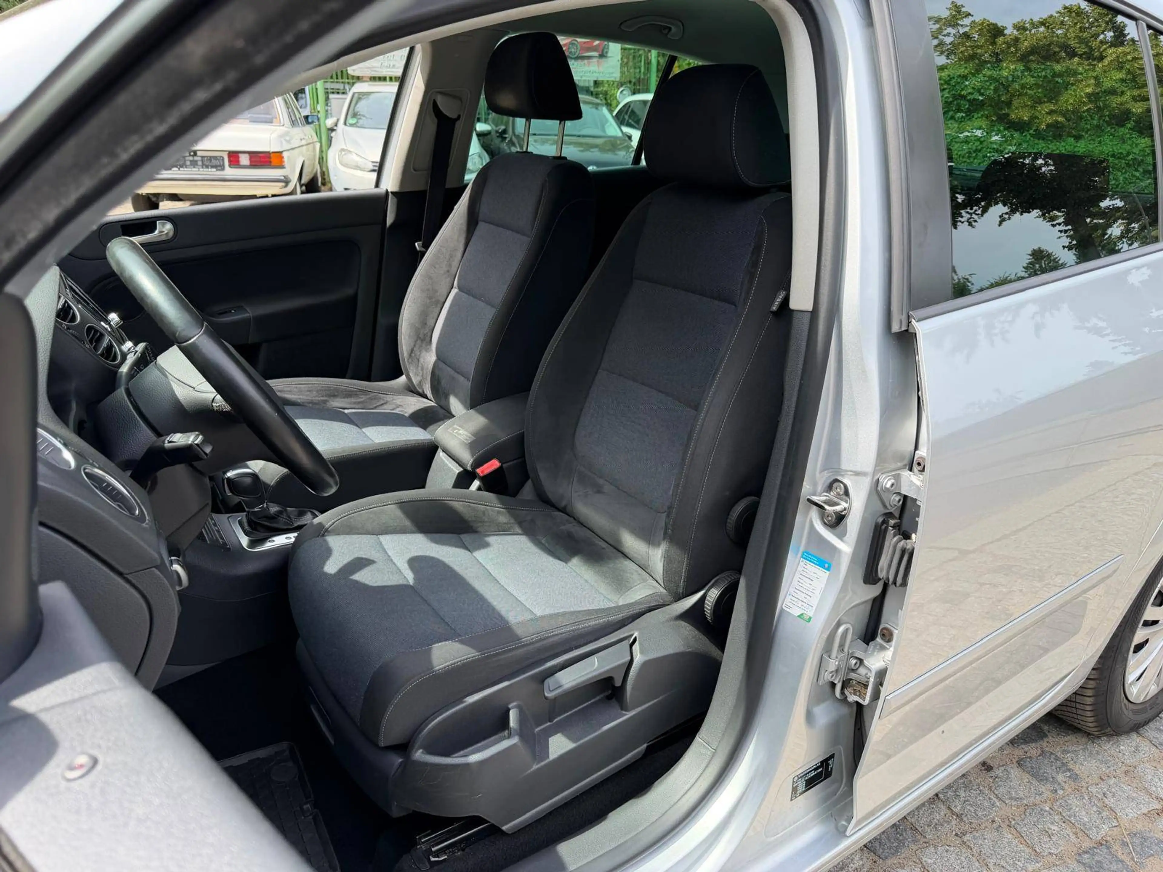 Volkswagen Golf Plus Style — photo 10