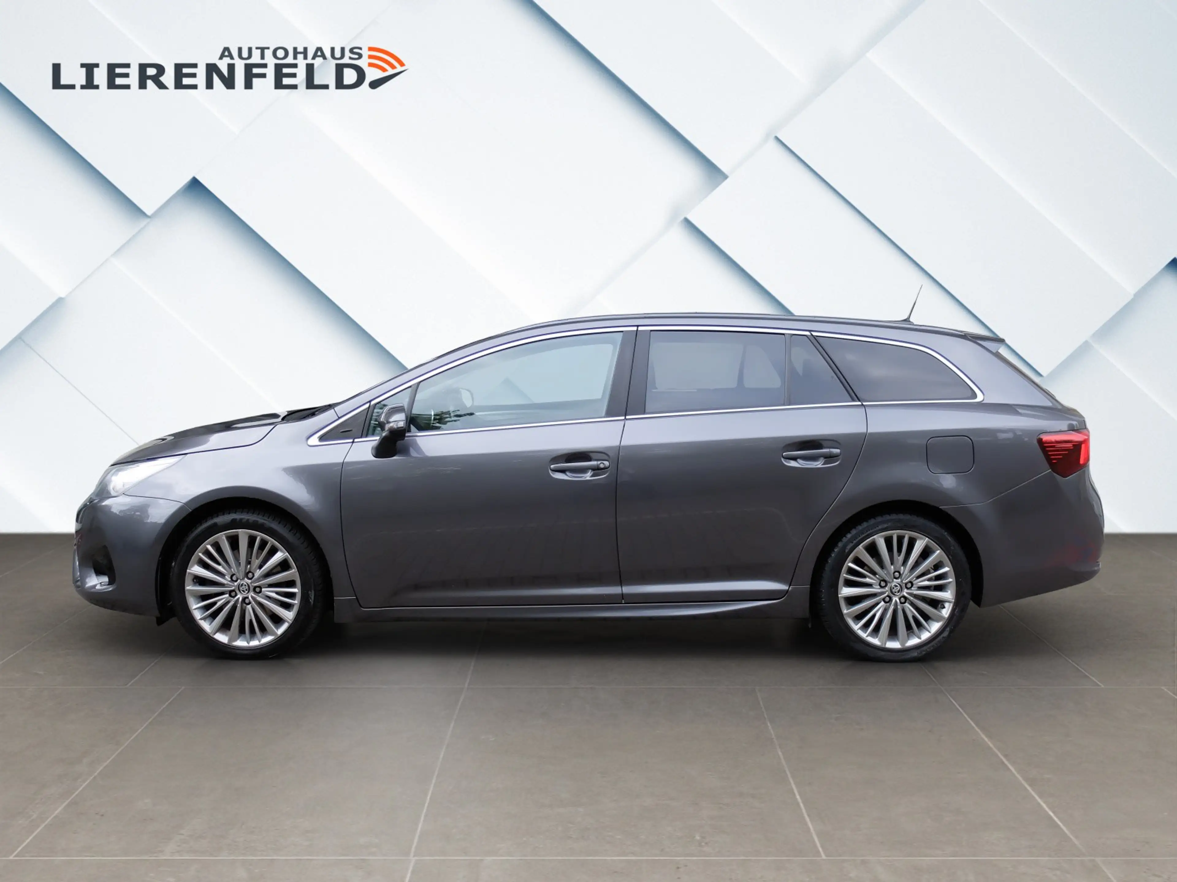 Toyota Avensis 2.0 D-4D Comfort Leder Navi — photo 6