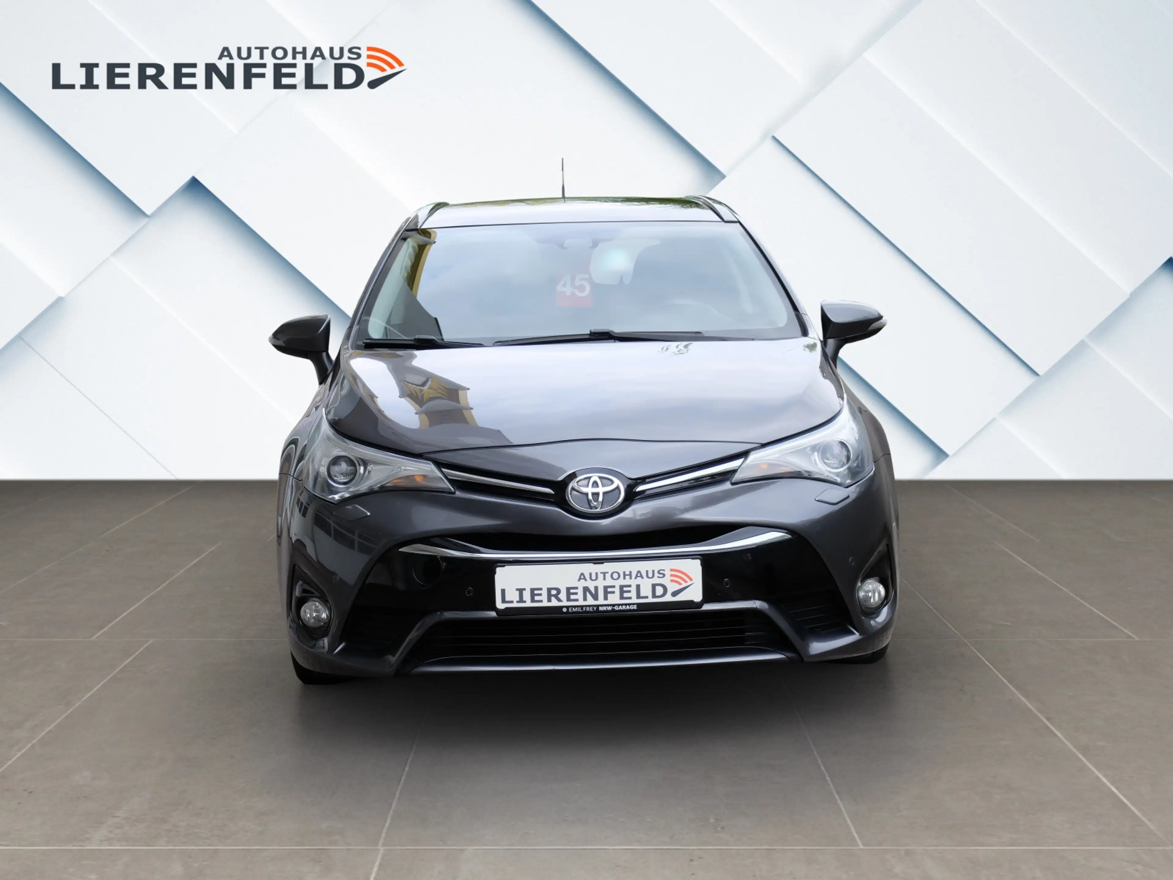 Toyota Avensis 2.0 D-4D Comfort Leder Navi — photo 7