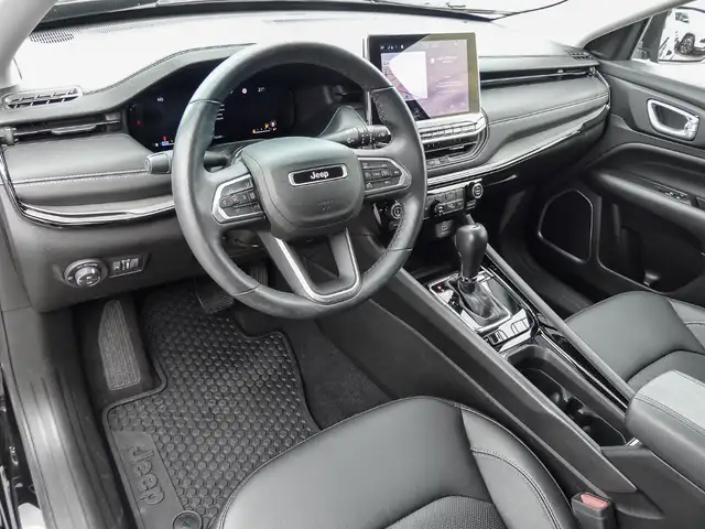 Jeep Compass view 5