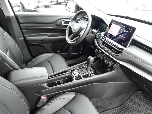 Jeep Compass view 4
