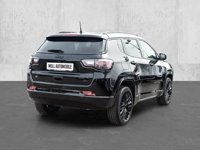 Jeep Compass view 2