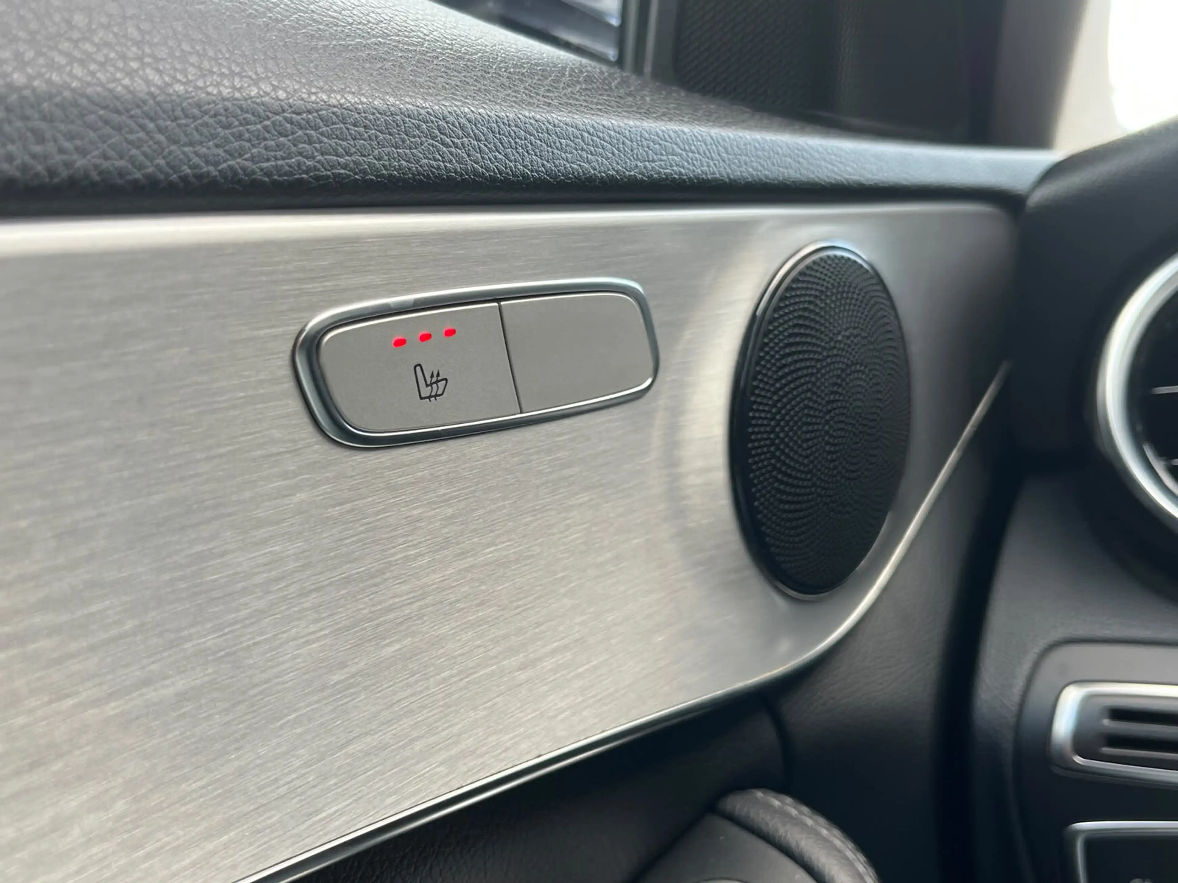 Mercedes-Benz C 200 amg Sport Edition — photo 15